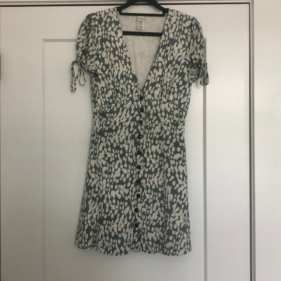 L*Space Green & Cream Patterned Button Up Dress - Picture 2 of 7